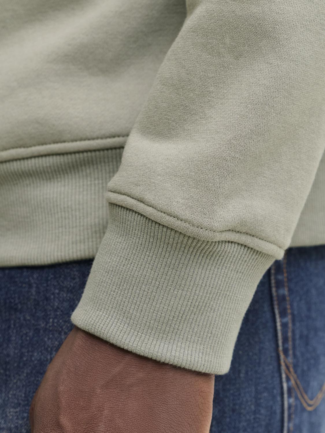 model_shot-detail